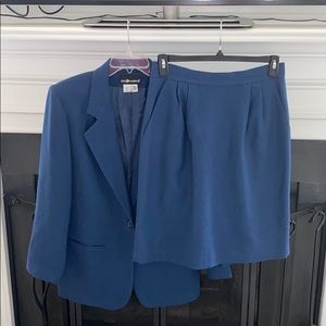 Vintage Sag Harbor Wool Suit